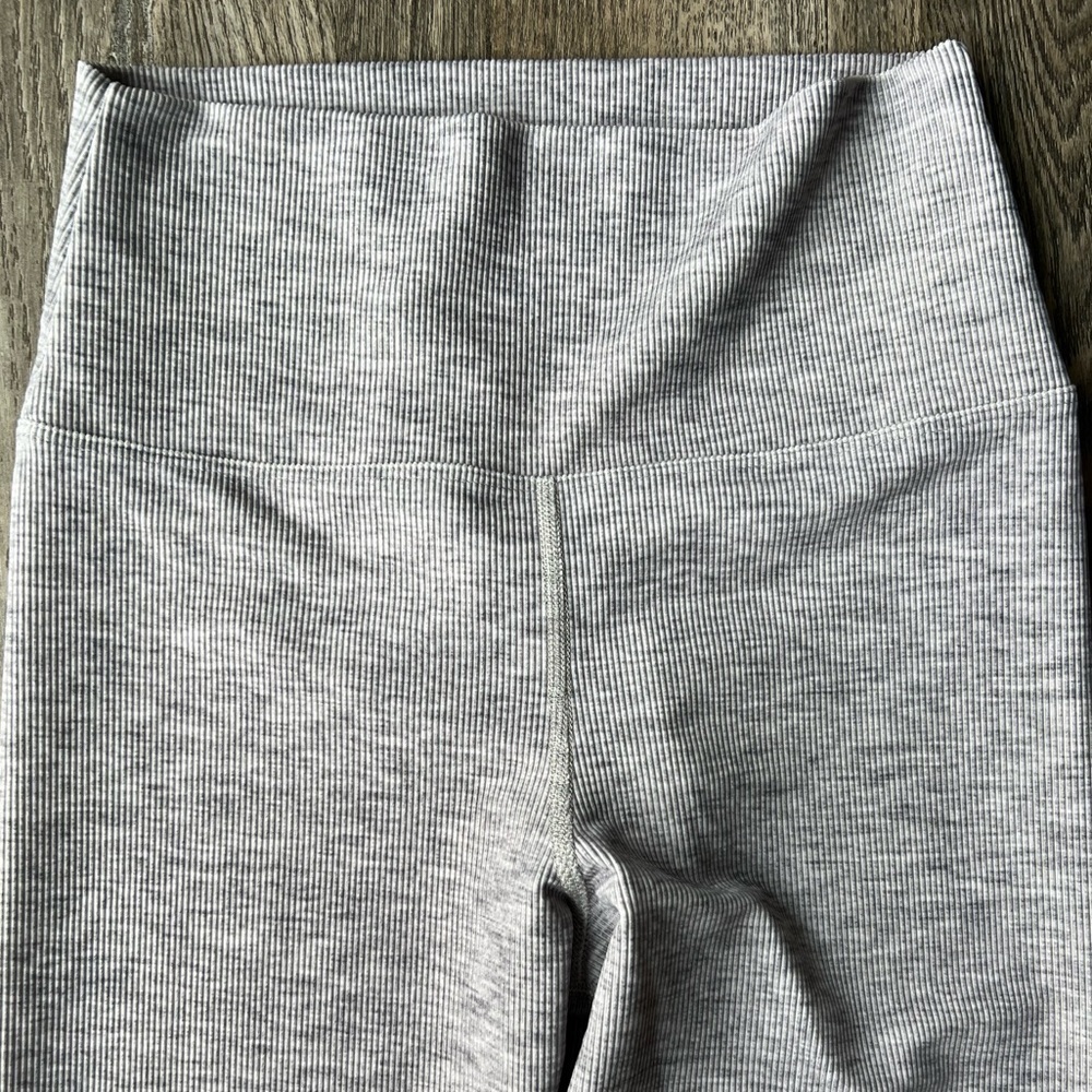 Beach Riot Leggings Gray Ayla Workout Leggings Size Medium High Waisted Slimming - Picture 5 of 8
